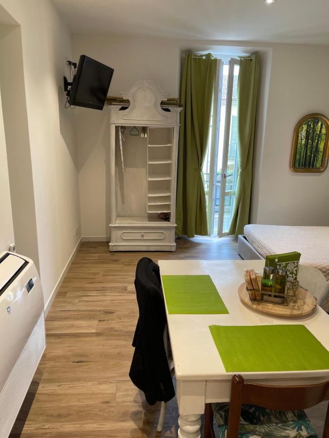 Green Appartamenti I Portici Nel Centro Storico Melzo Exteriör bild